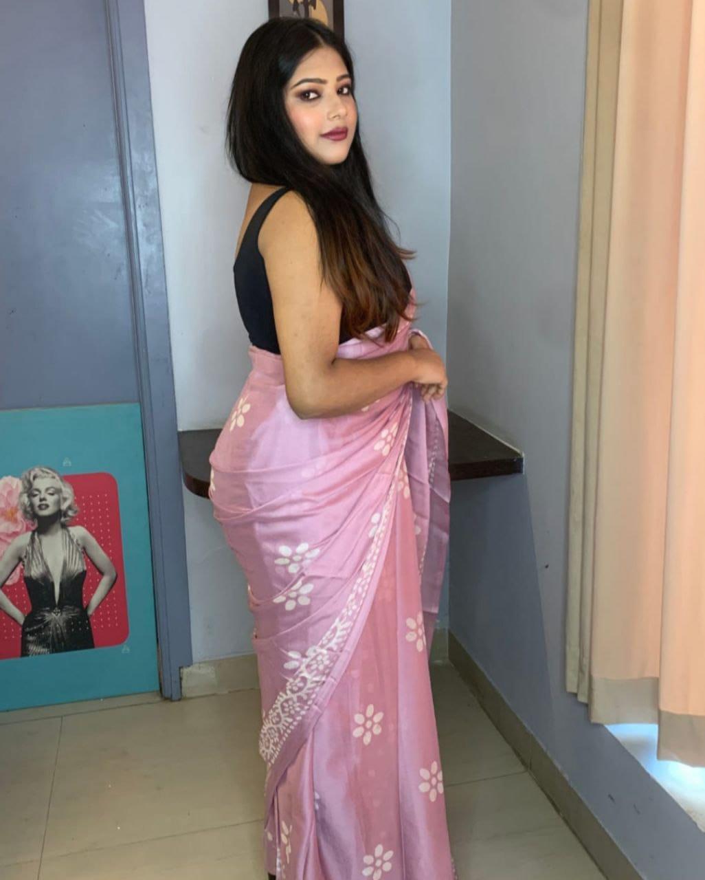 Call Girls in Defence Colony
